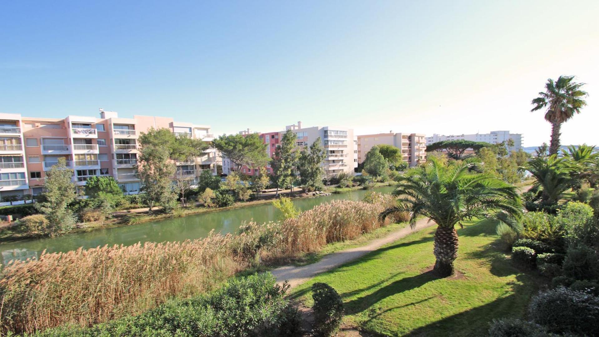 Port Marine Apartment Sainte-Maxime Exterior photo